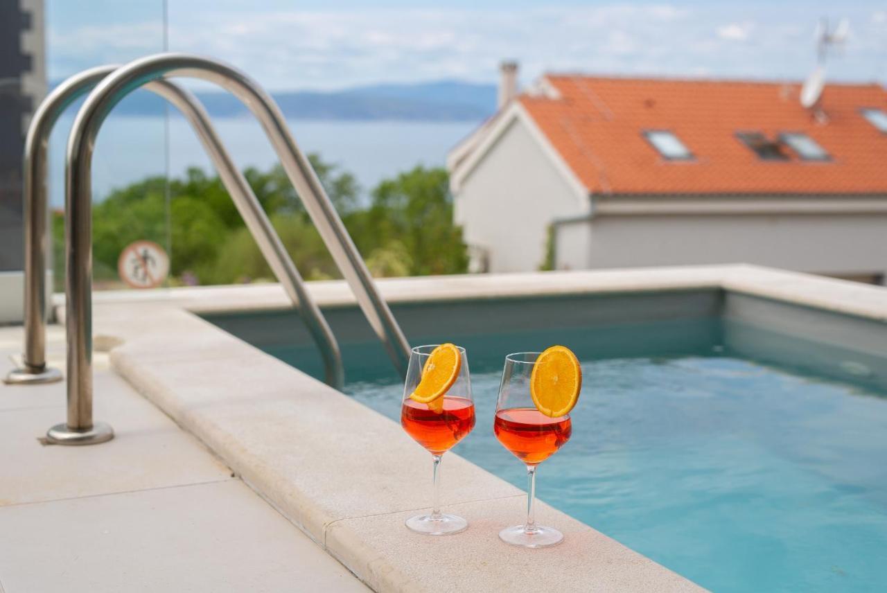 Villa Solis Lacus Modern Apartment - Private Heated Pool - Smart Tv Sky X - Free Parking Нивице Экстерьер фото