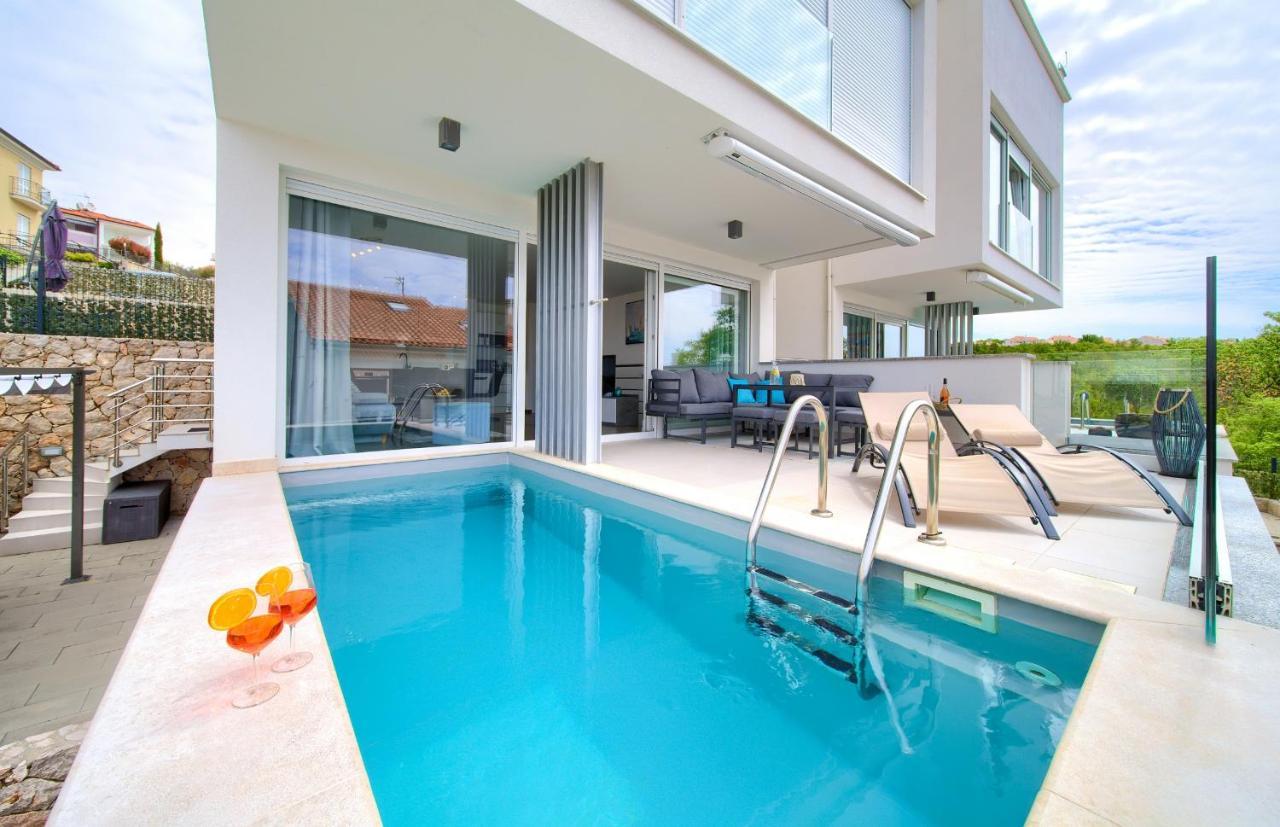 Villa Solis Lacus Modern Apartment - Private Heated Pool - Smart Tv Sky X - Free Parking Нивице Экстерьер фото