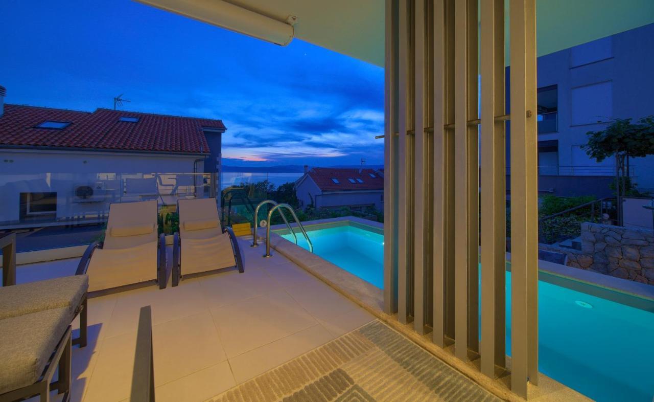 Villa Solis Lacus Modern Apartment - Private Heated Pool - Smart Tv Sky X - Free Parking Нивице Экстерьер фото